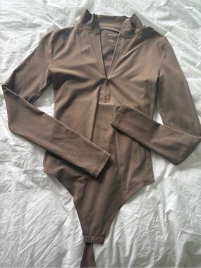 Aritzia original contour softserve bodysuit
